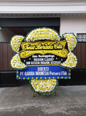 Papan Bunga Duka di Waesama